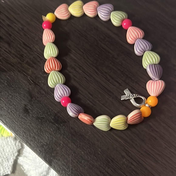 Here I’m selling a rainbow heart bracelet - Picture 3 of 4